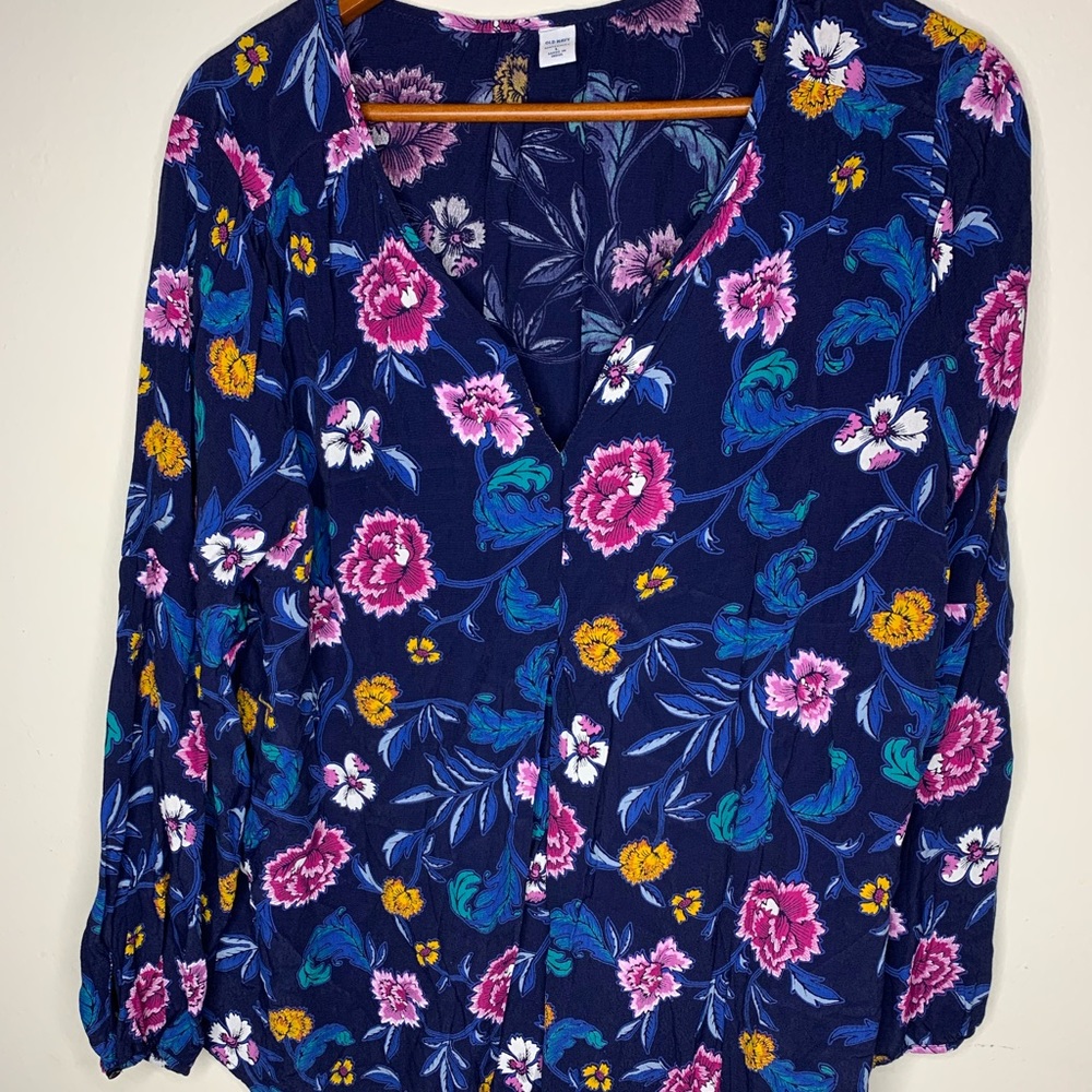 Size large floral shirt. Well worn